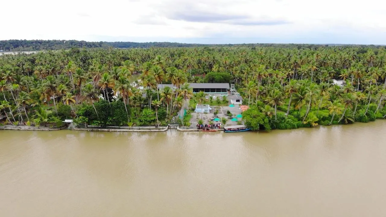 Pranavam Resort Mundrothuruth